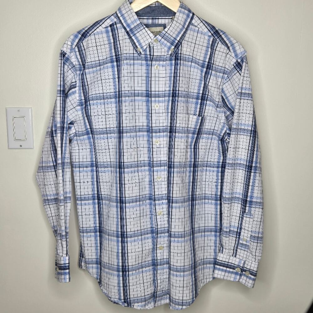 Haggar Clothing Men's Blue and White Plaid Casual Button Down Shirt Size M